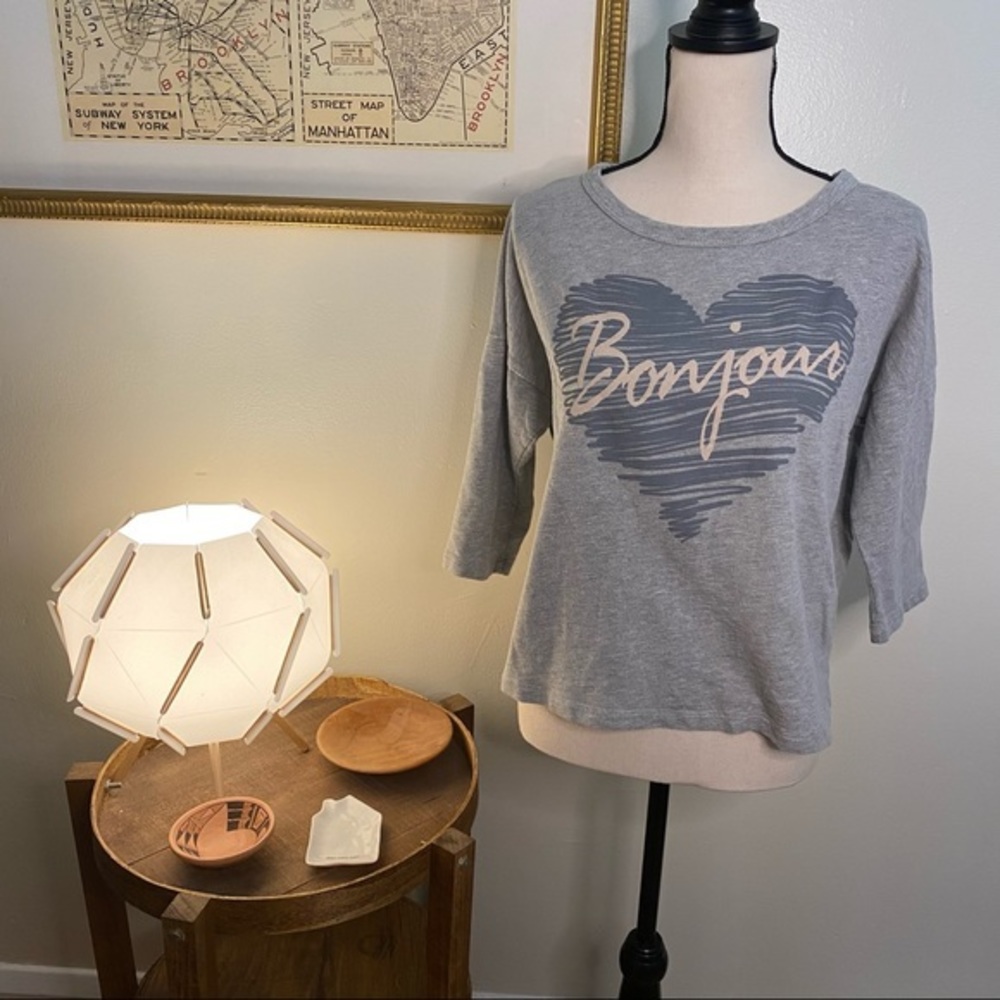 Forever 21 Bonjour 3/4 Sleeve Gray Top Size Medium‎
